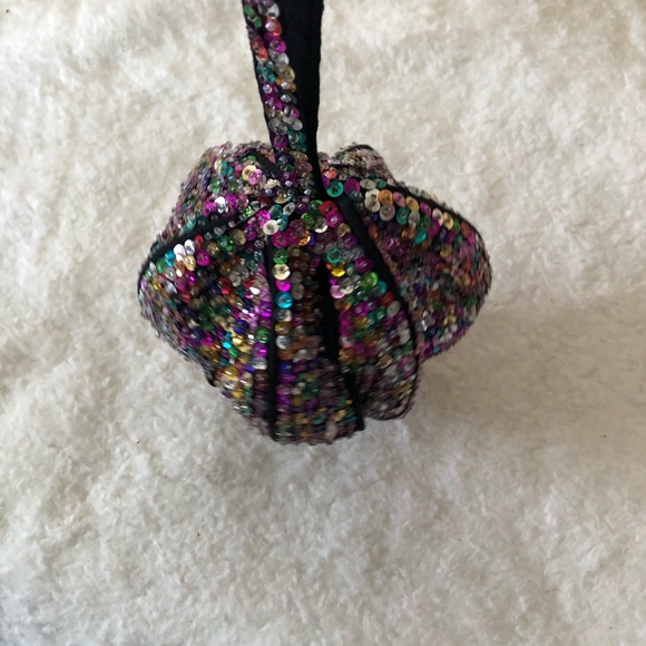 Far Away Handbag - Picture 3 of 5